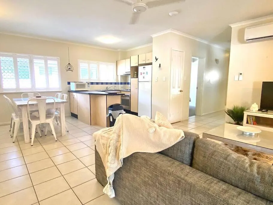 Bay Villas No 15 Port Douglas Apartman
